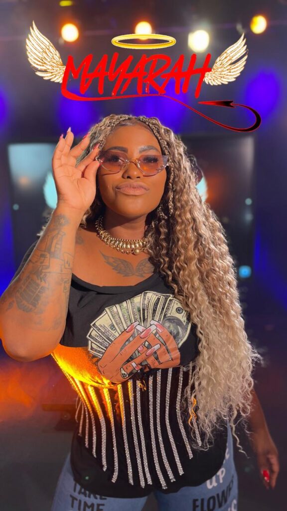 WhatsApp-Image-2026-03-30-at-21.41.21-576x1024 MC Mayarah promete entregar tudo em 2026 e grava seu novo álbum de pagofunk, misturando pagode com funk. Estrela da casa para o mundo.