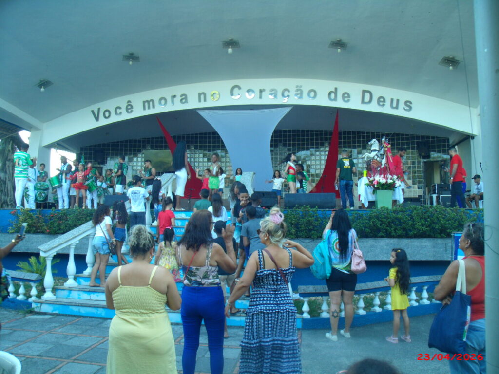 GEDC0169-1024x768 PENHA VIVE DIA HISTÓRICO COM FÉ, SAMBA E CAPOEIRA