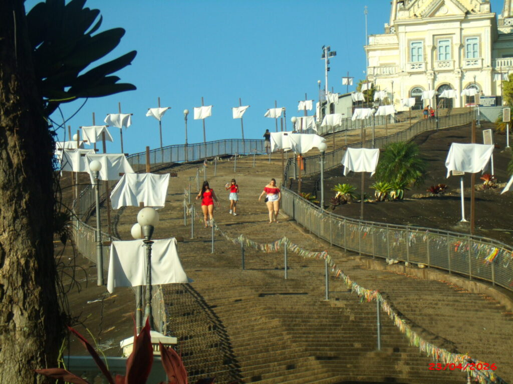 GEDC0175-1024x768 PENHA VIVE DIA HISTÓRICO COM FÉ, SAMBA E CAPOEIRA