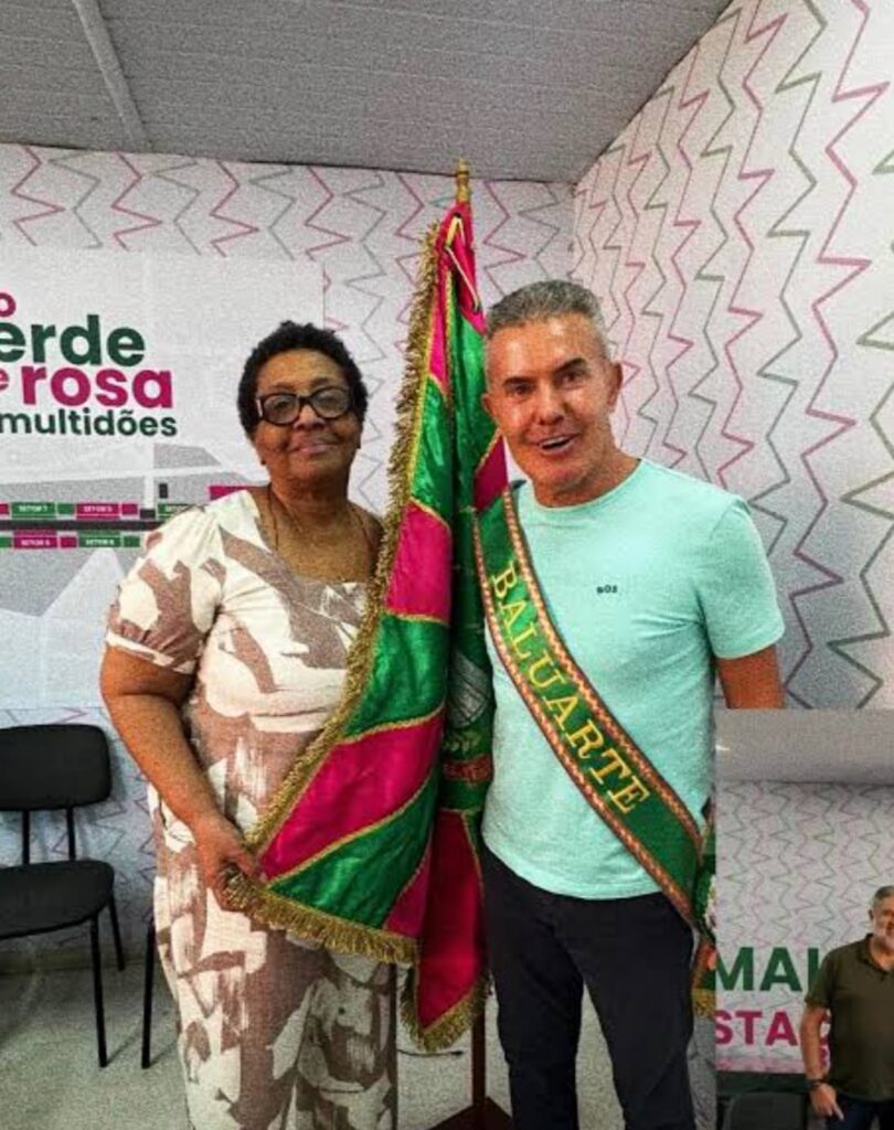 WhatsApp-Image-2026-04-16-at-09.41.19.jpeg2_-810x1024 Conselho Superior da Mangueira elege ex-presidente Chiquinho como Baluarte da Escola