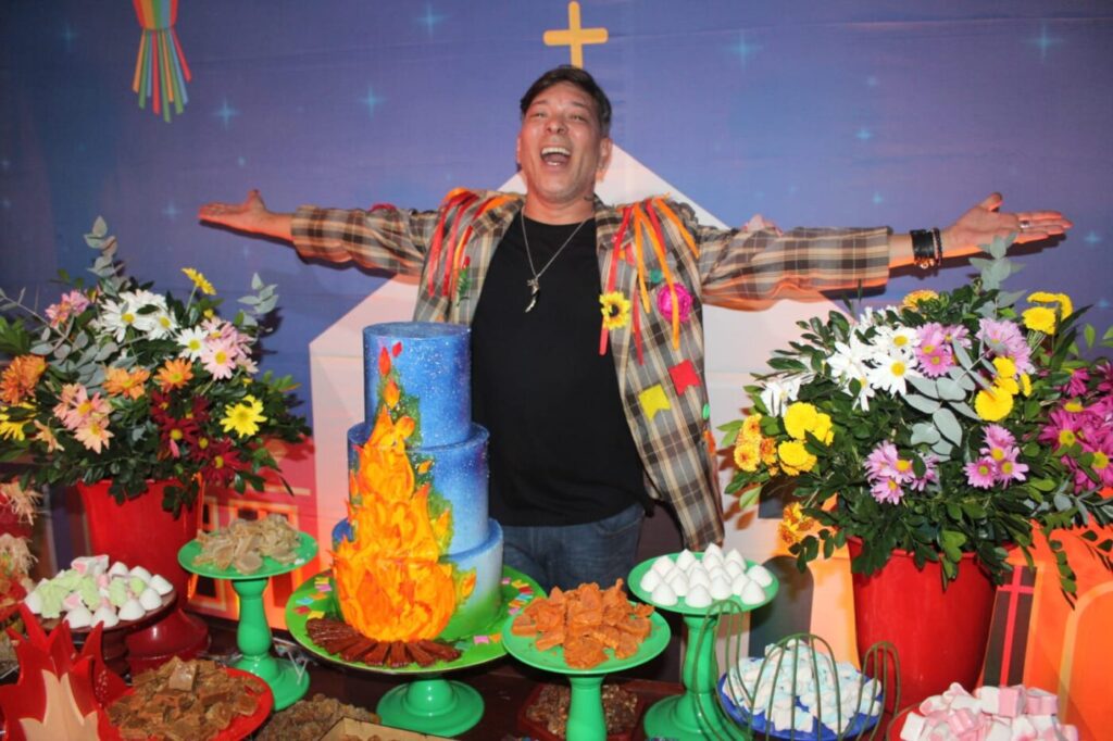 WhatsApp-Image-2026-04-17-at-19.38.16-1024x682 David Santiago já está nos preparativos para mais uma edição da sua tradicional Feijoada de São Jorge