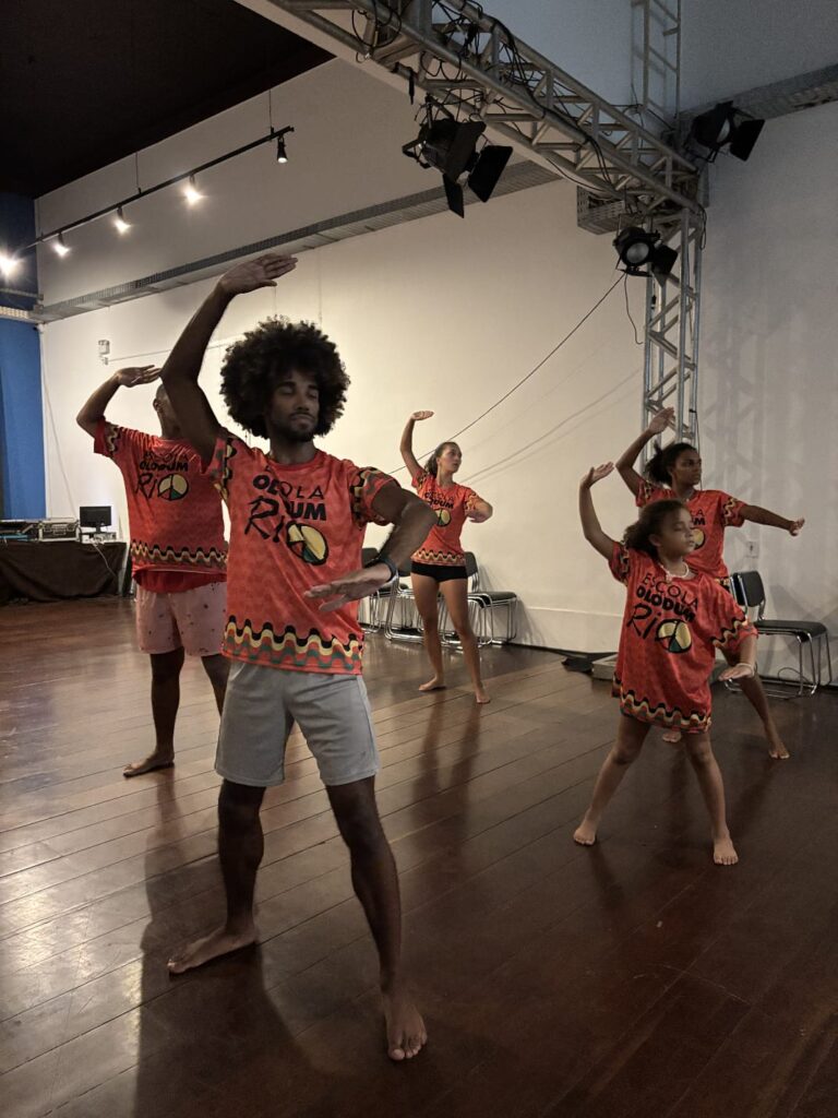 WhatsApp-Image-2026-05-20-at-07.15.18.jpeg3_-768x1024 Olodum celebra 47 anos e Escola Olodum Rio completa 1 ano com 400 vagas gratuitas na Pequena África