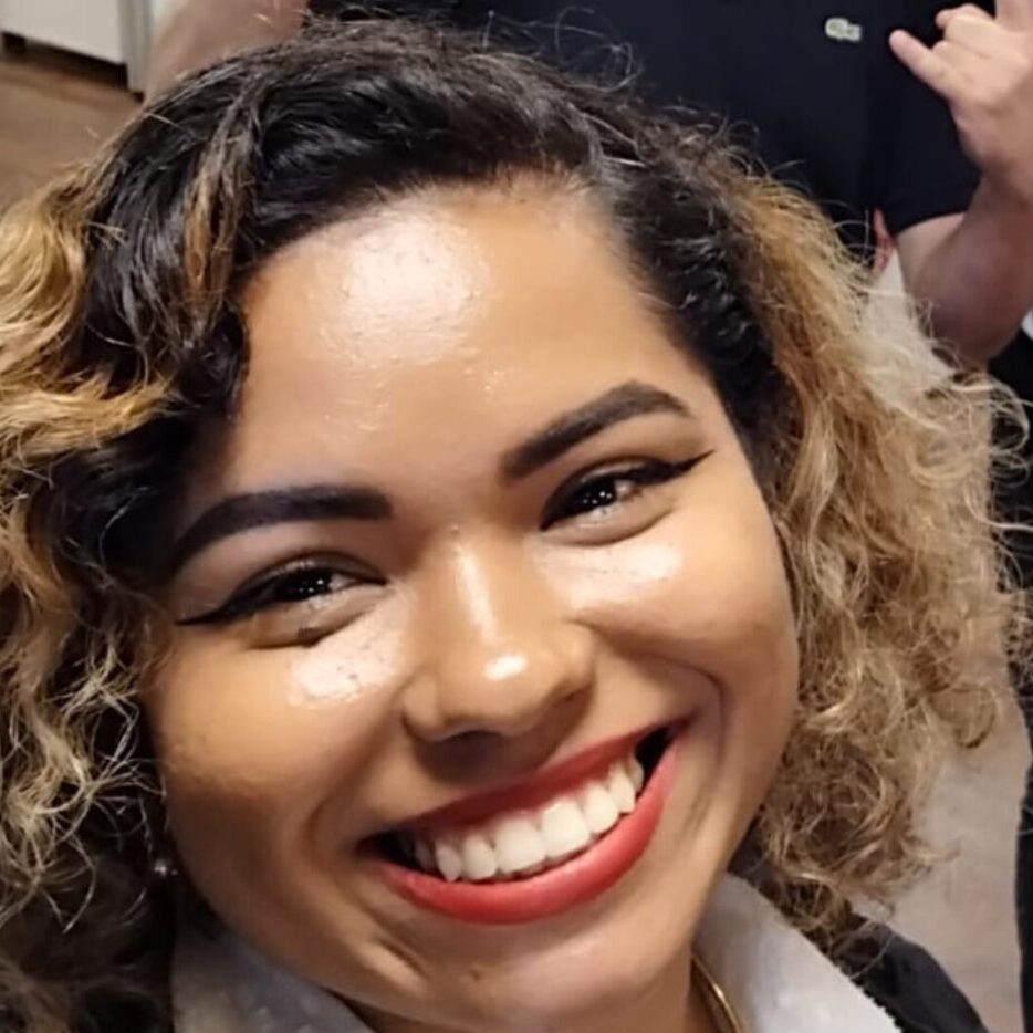 cropped-leona-leal-perfil O Samba e o Carnaval dialogam intensamente e de forma histórica...