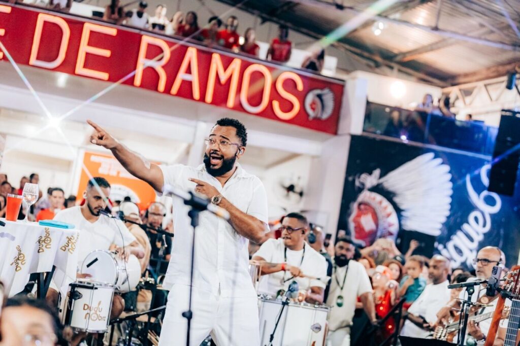 WhatsApp-Image-2026-09-04-at-09.45.41-2-1024x682 Dudu leva roda de samba para o Cacique de ramos com convidados especiais