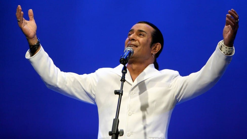 WhatsApp-Image-2026-10-05-at-14.49.44-2 Elymar Santos comemora aniversário com grande show na Via Music Hall